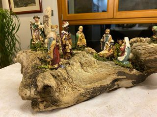Presepe su legno di recupero
