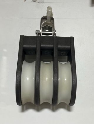 Polea Triple T4 Barton