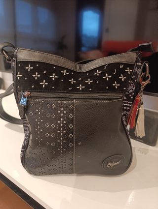 Bolso negro