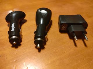 Pack cargadores/adaptadores móvil coche