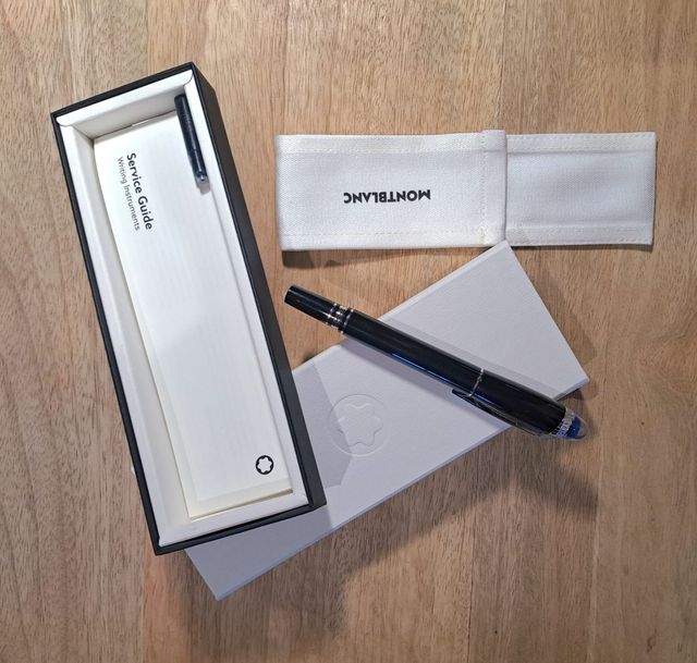 Pluma Montblanc Starwalker