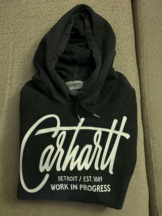 Sudadera Carhartt con capucha