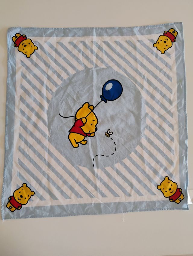 6 - 12 meses, gorro y pañuelo Winnie de Pooh