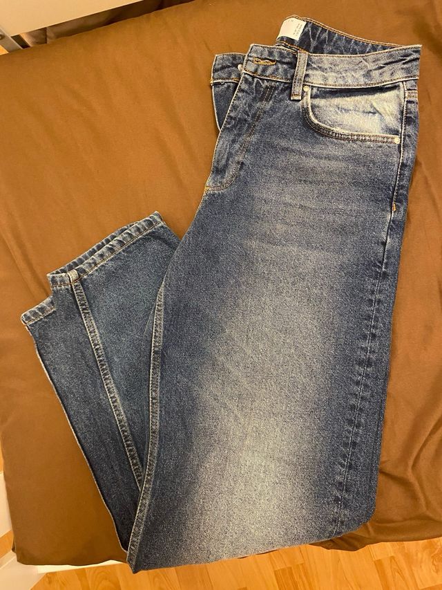 Vaqueros holgados con lavado vintage