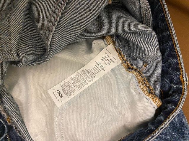 Vaqueros holgados con lavado vintage