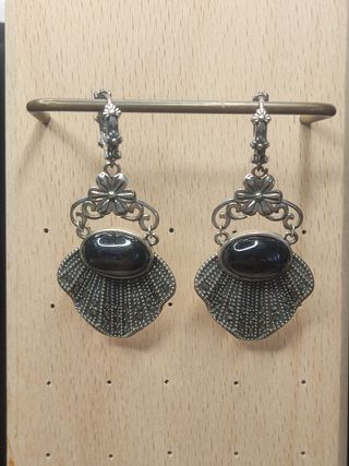 pendientes de piedra hiperstena