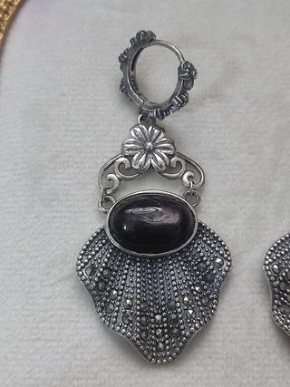 pendientes de piedra hiperstena