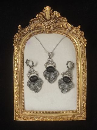 pendientes de piedra hiperstena