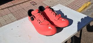 Bicicleta de carretera marca "Merida".