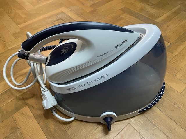 Centro stiro Phillips (da riparare)