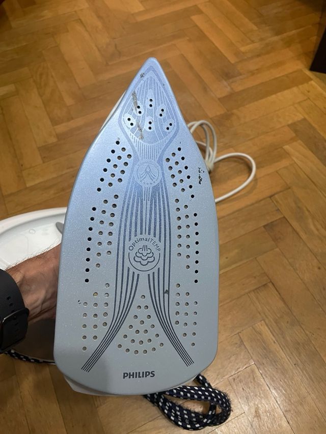 Centro stiro Phillips (da riparare)