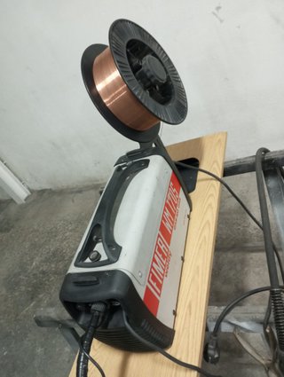 Maquina de soldar de hilo