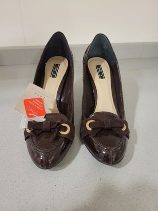 Zapato alto piel charol