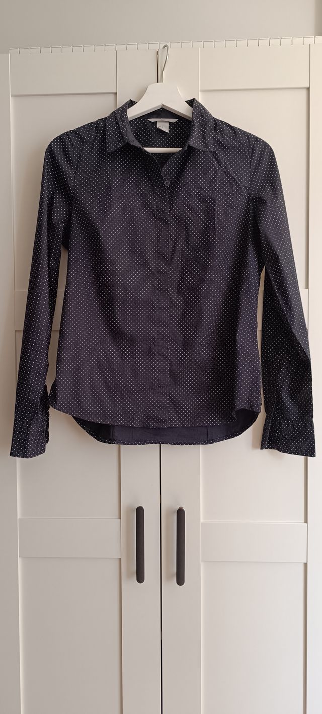Camisa azul marino slim fit de H&M