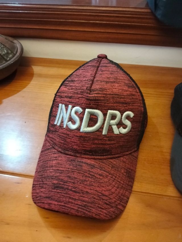 Gorra inside