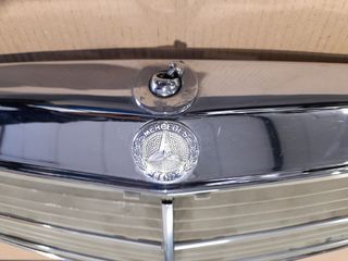 REJILLA DELANTERO MERCEDES CLÁSICO