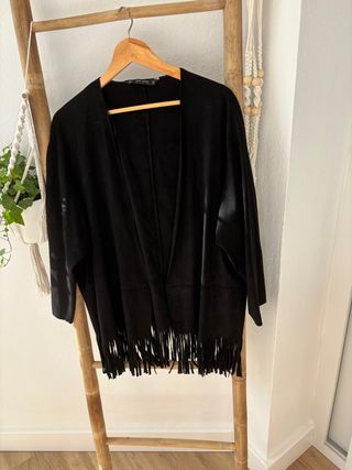Chaqueta mujer flecos Zara