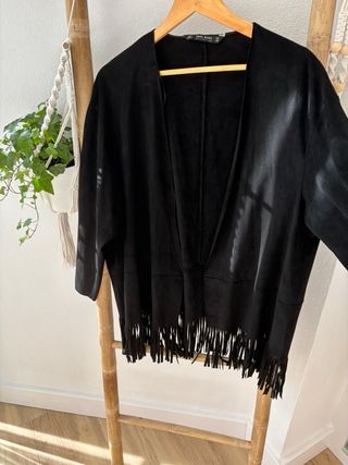 Chaqueta mujer flecos Zara