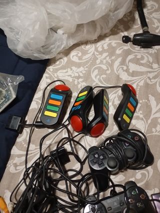 Consola PS2 con muchos accesorios