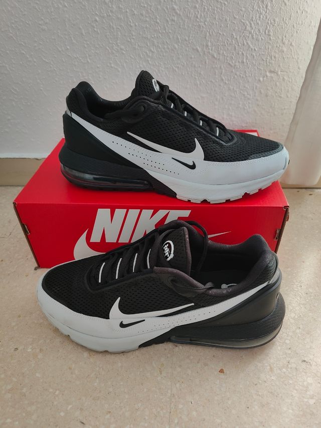 Nike Air Max Pulse prácticamente nuevas