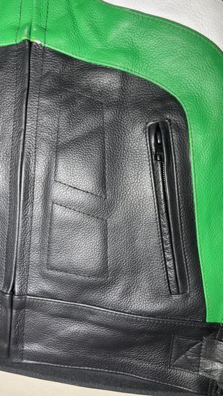 Cazadora de moto de piel