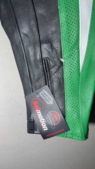 Cazadora de moto de piel