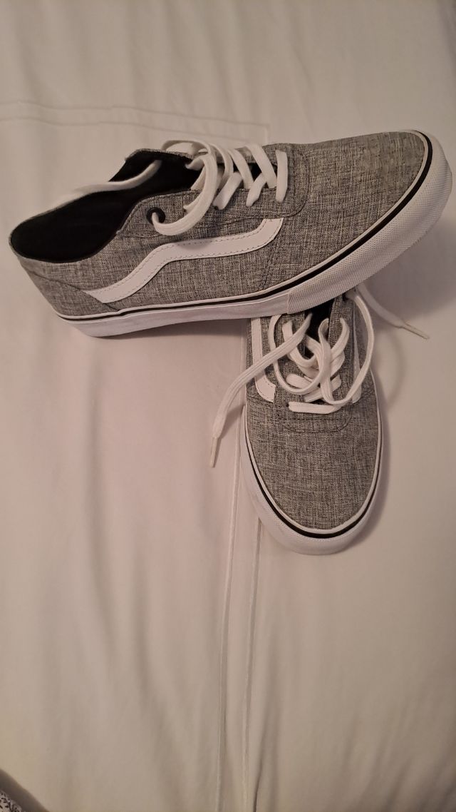 VANS grises nuevas sin estrenar
