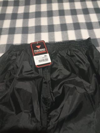 Traje de agua para moto MODEKA (SIN ESTRENAR)