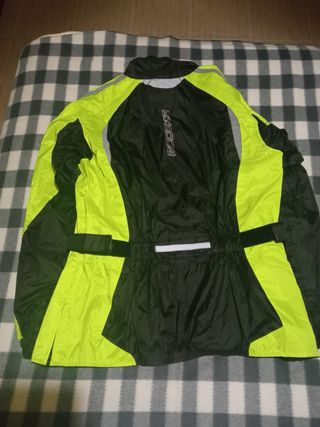 Traje de agua para moto MODEKA (SIN ESTRENAR)
