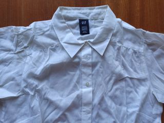 Camisa blanca con rayas tramadas GAP t. 36