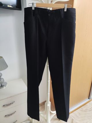 Pantalón de traje hombre negro. Talla 48
