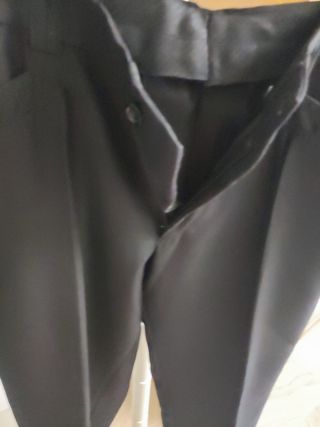 Pantalón de traje hombre negro. Talla 48