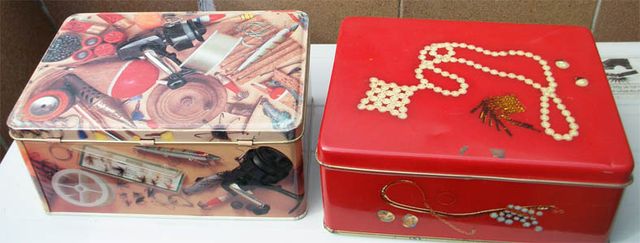 8 Latas antiguas de Cola Cao y 1 de Galletas