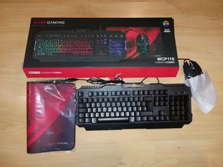 Teclado, ratón y almohadilla a estrena.