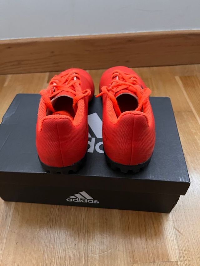 Zapatillas de fútbol, talla 32