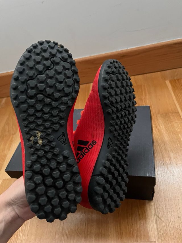 Zapatillas de fútbol, talla 32