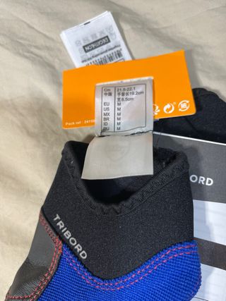 Guantes para deportes acuáticos