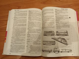 NUEVO DICCIONARIO ESCOLAR DE LA LENGUA ESPAÑOLA ( DE 3 A 6 Primaria) SANTILLANA (Spanish Edition)