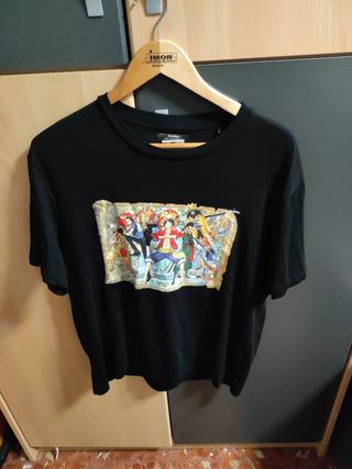 Camiseta negra one piece