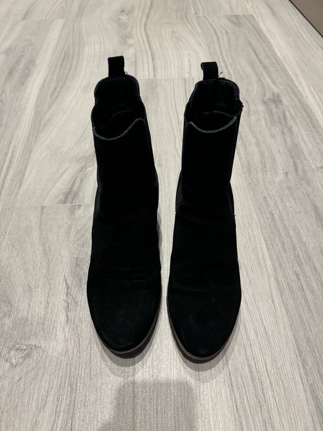 Stivaletti neri taglia 40