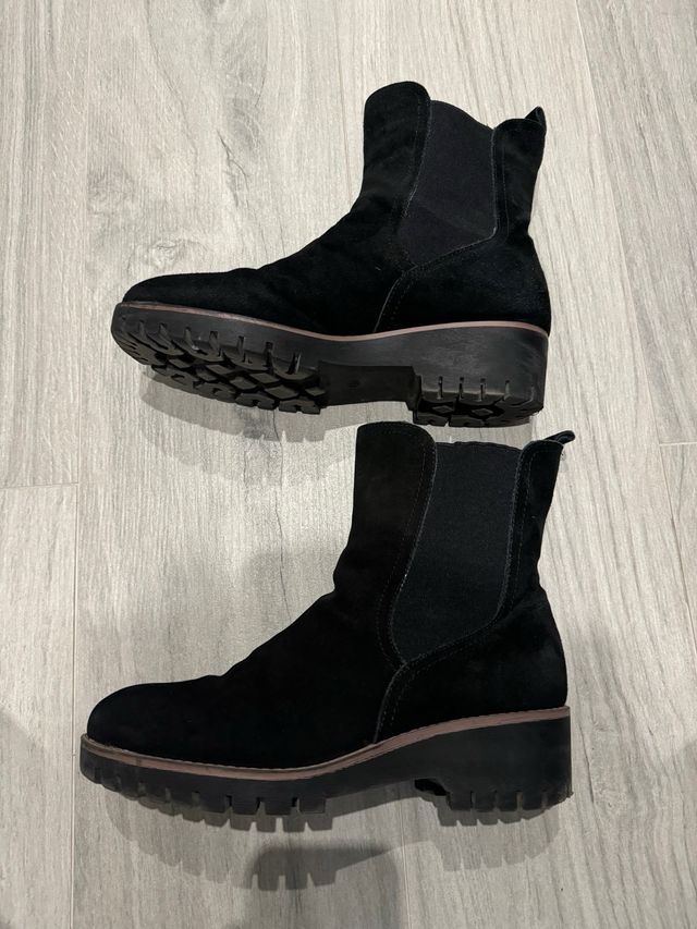 Stivaletti neri taglia 40