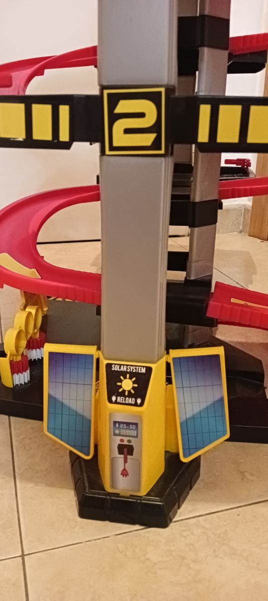 Parking coches 5 plantas molto