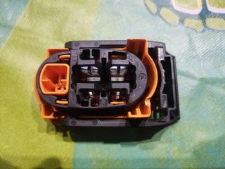 Conector fusible batería Renault austral