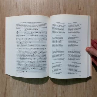 Libro "Música y tradiciones populares"