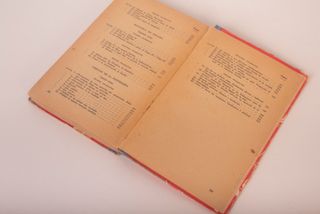 Antiguo libro escolar