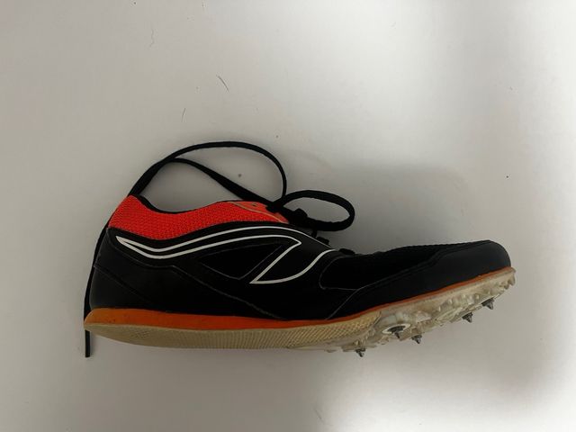 Zapatillas de clavos atletismo