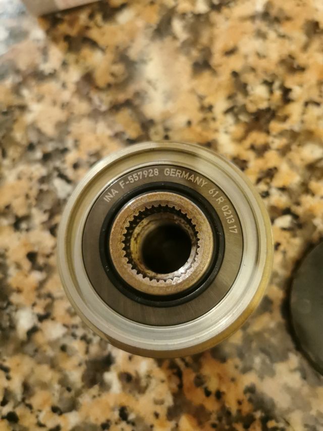 Polea libre alternador