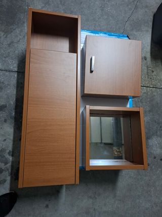 Tres piezas Salgar, armarios baño