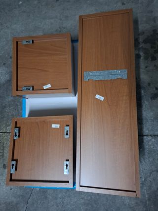Tres piezas Salgar, armarios baño