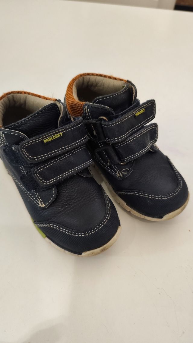 Calzado invierno para niño 2 años talla 26